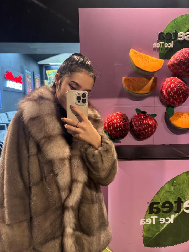 Норковая шуба с воротником из соболя