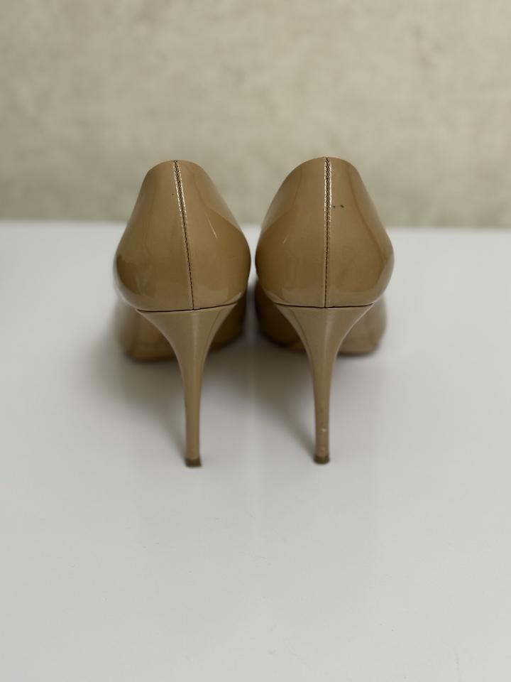 Продам туфли на шпильке итальянский бренд Casadei