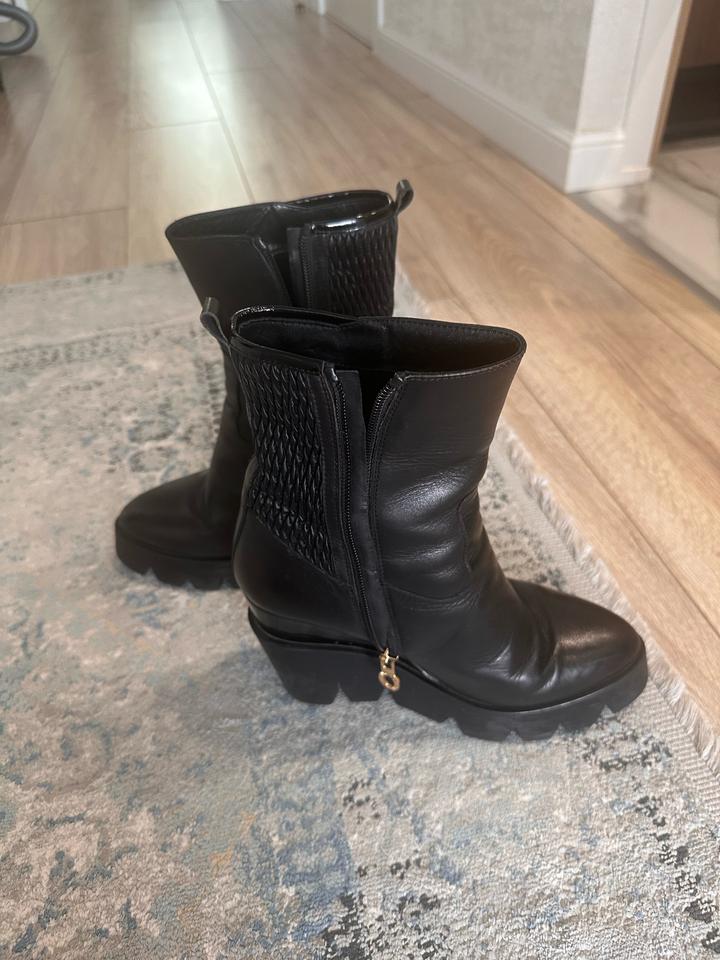 Продам ботиночки Tucino