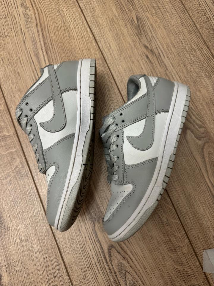 Кроссовки найк