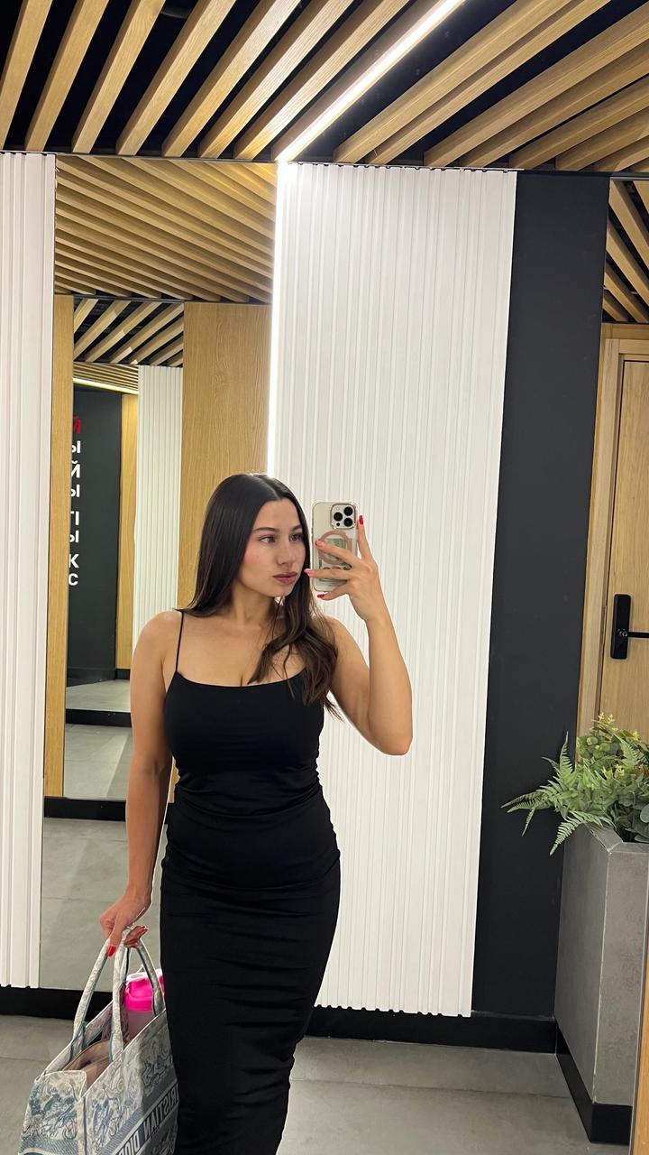 Платье под skims от Zara, размер XS в черном цвете, облегает