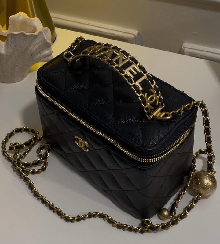 Косметичка от Chanel