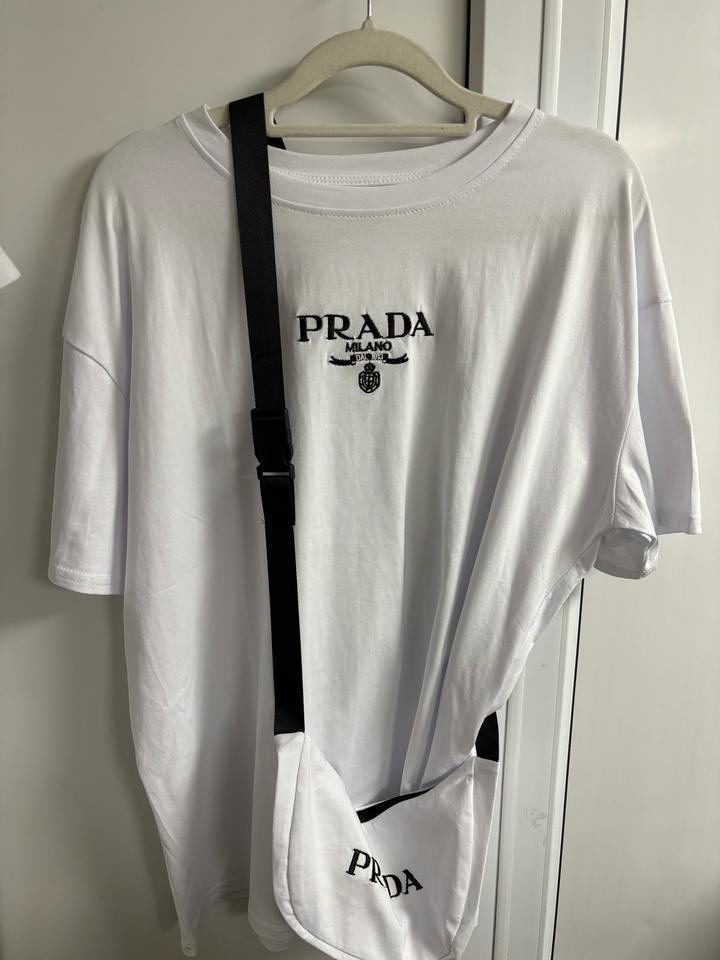 Prada футболка оверсайз