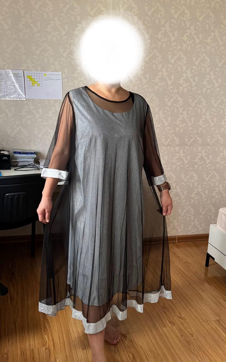 Вечернее блестящее платье