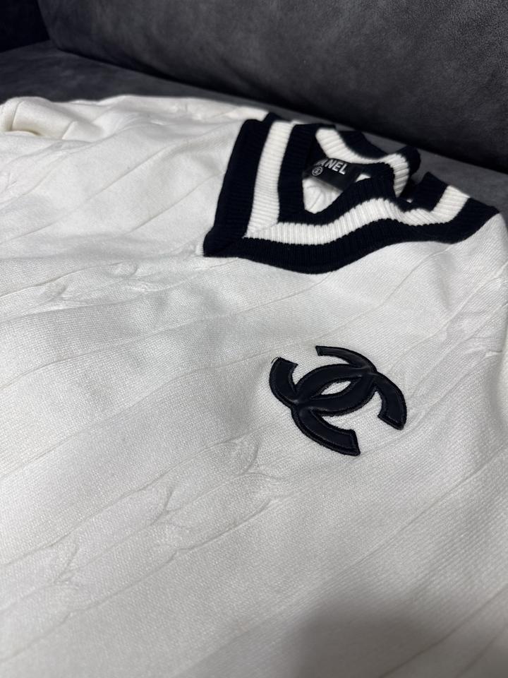 Свитер под Шанель