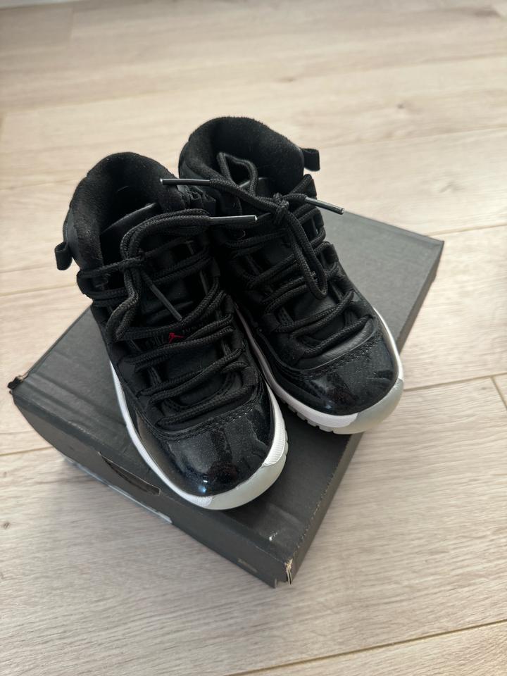 Детские кроссовки Air Jordan 11 Low