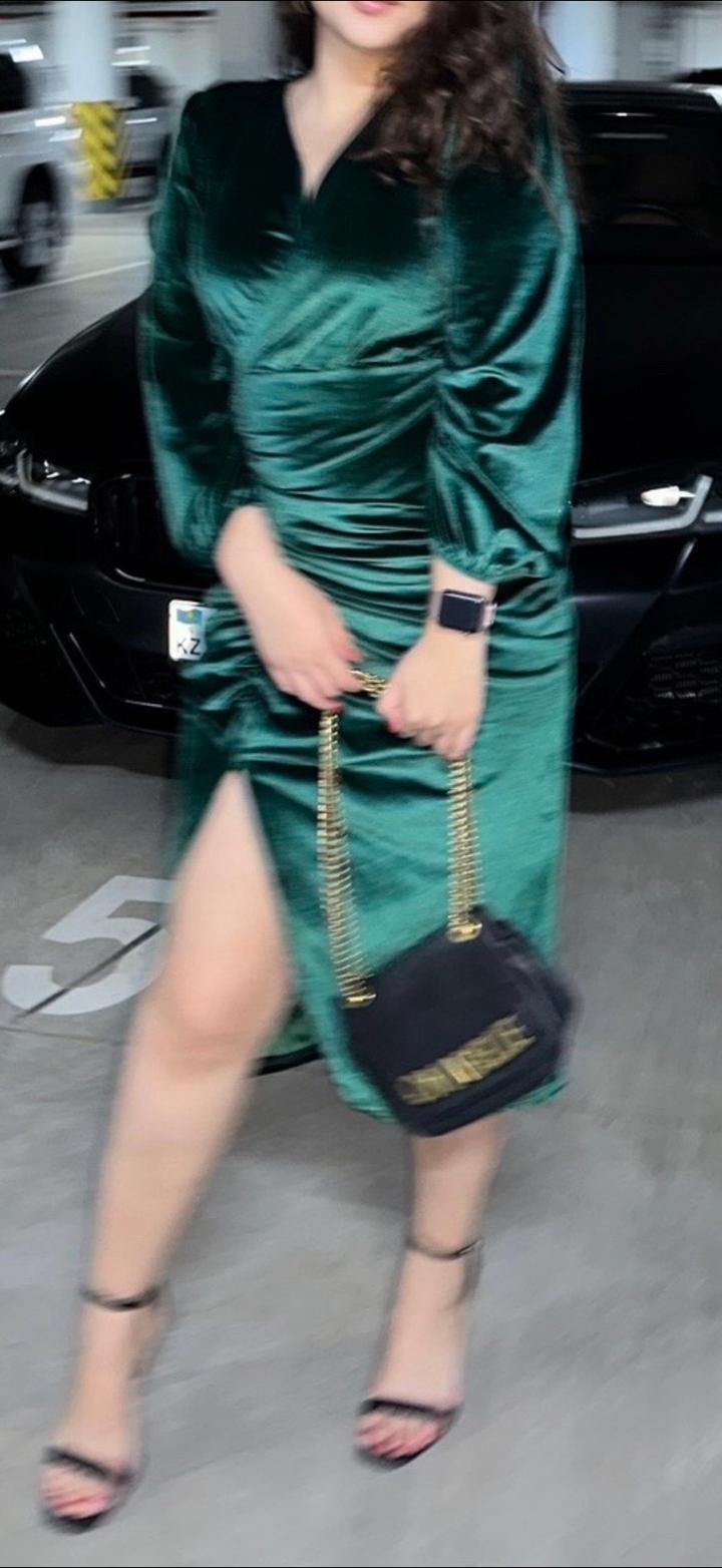 платье в отличном состоянии 1+1