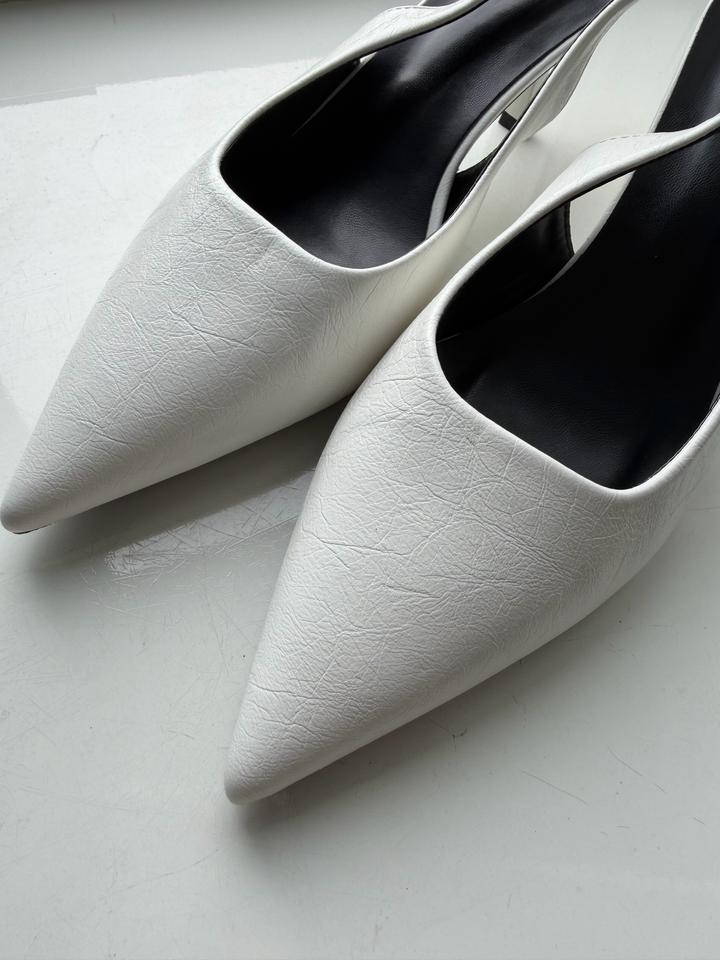 Туфли молочные