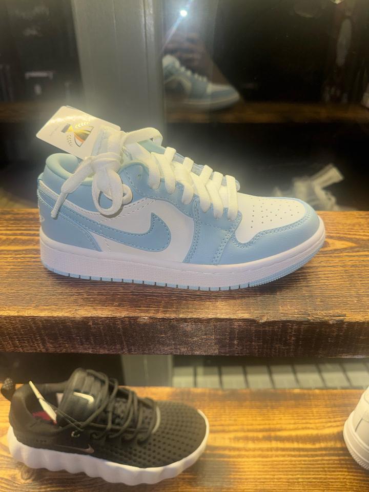 Nike джорданы