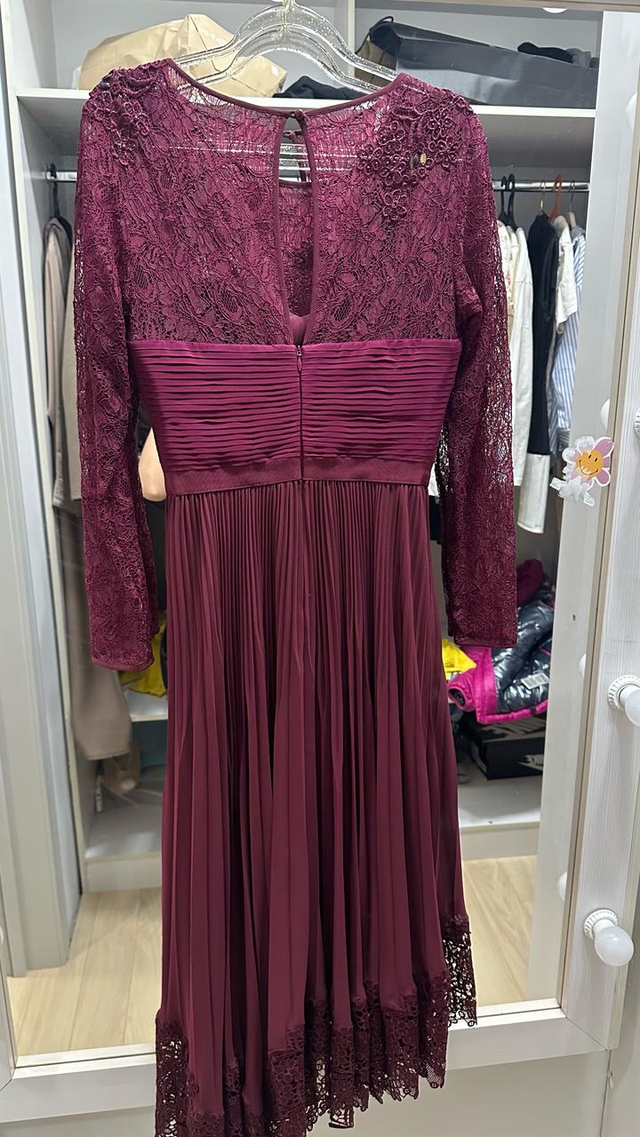 Платье от Karen Millen