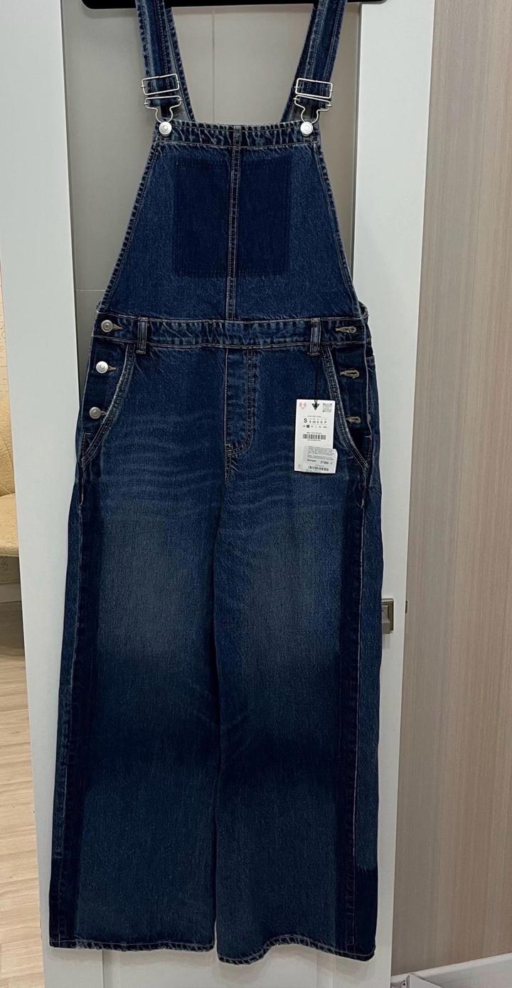 Джинсовый комбинезон