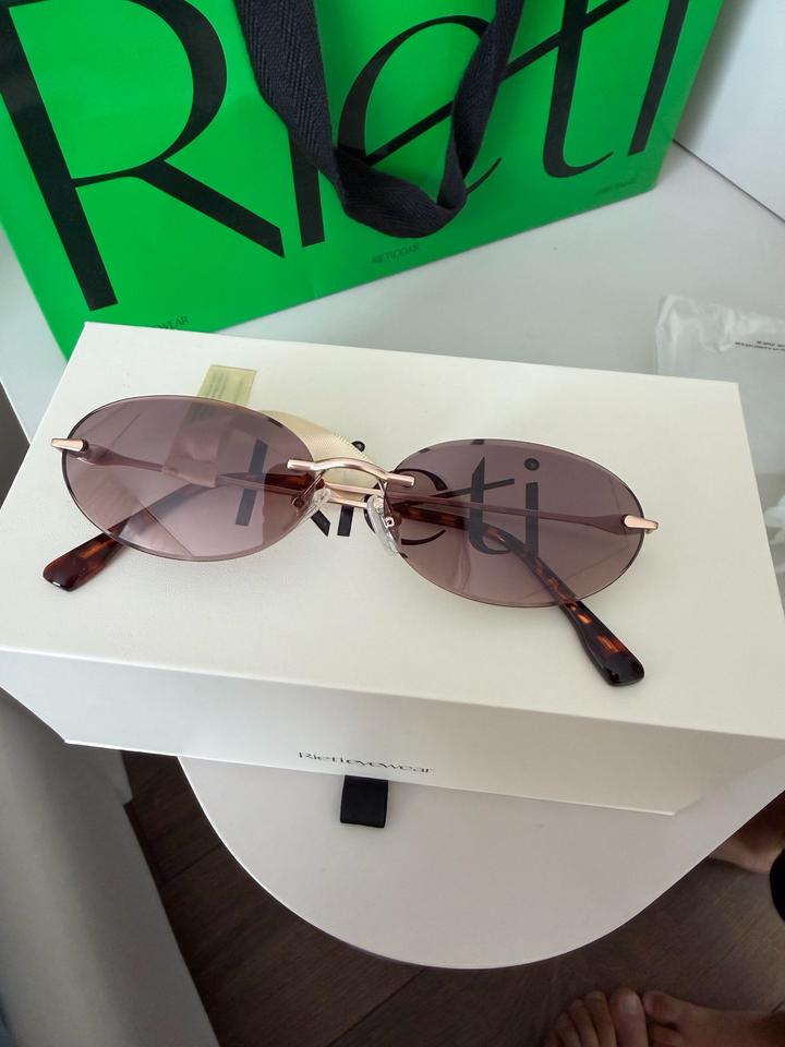 Продам новые очки Rieti