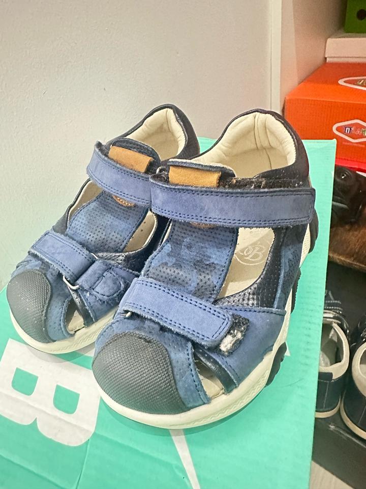 Сандали детские