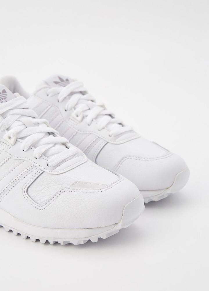 Adidas Originals ZX 700 оригинал новые 39,5