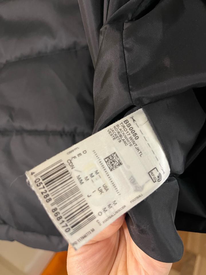 Зимняя мужская куртка Adidas
