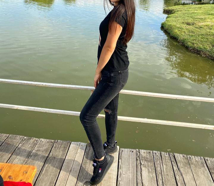 Джинсы Zara