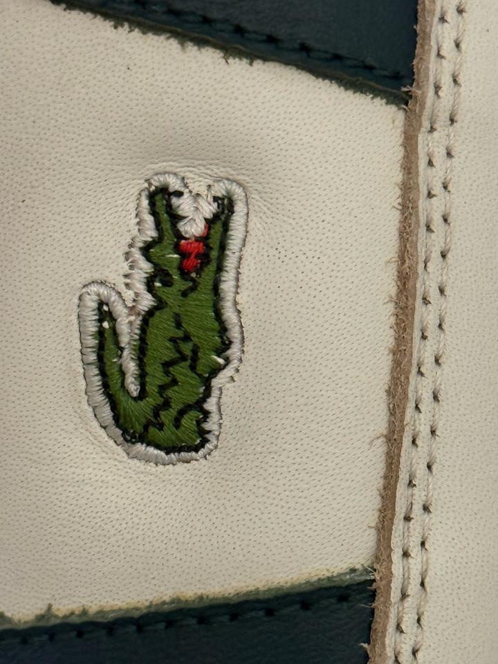 Оригинальные кожаные кроссовки Lacoste