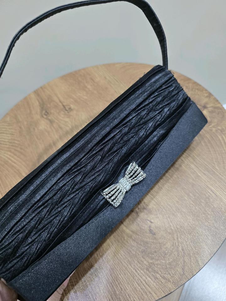 Сумочка вечерняя