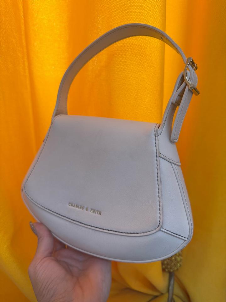 Сумка Charles and Keith