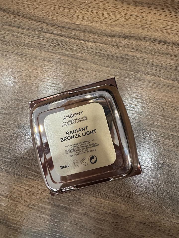 Hourglass бронзер