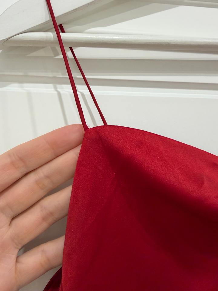 Платье из шелка