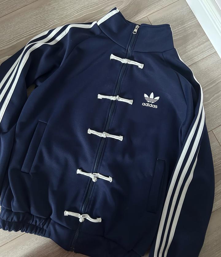 Ветровка adidas