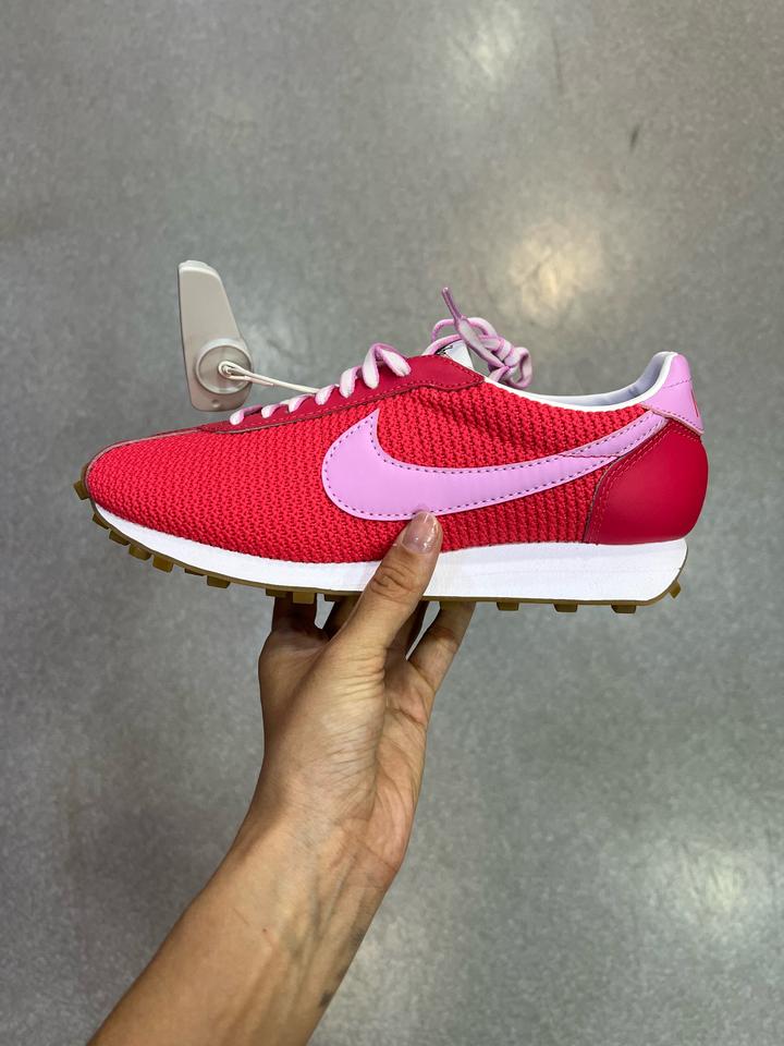 Кроссовки Nike