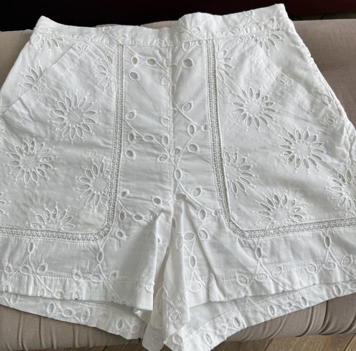Белые шорты ZARA