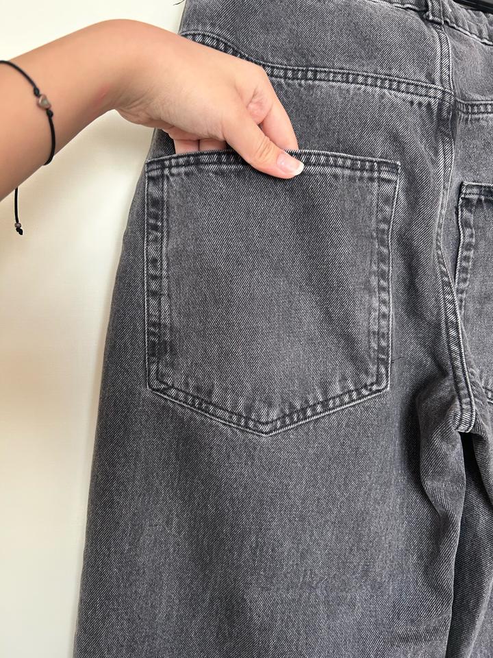 Черные джинсы