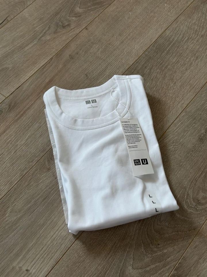 Футболки Uniqlo