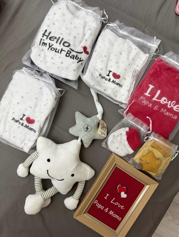 Чемодан + комплект одежды для новорожденных