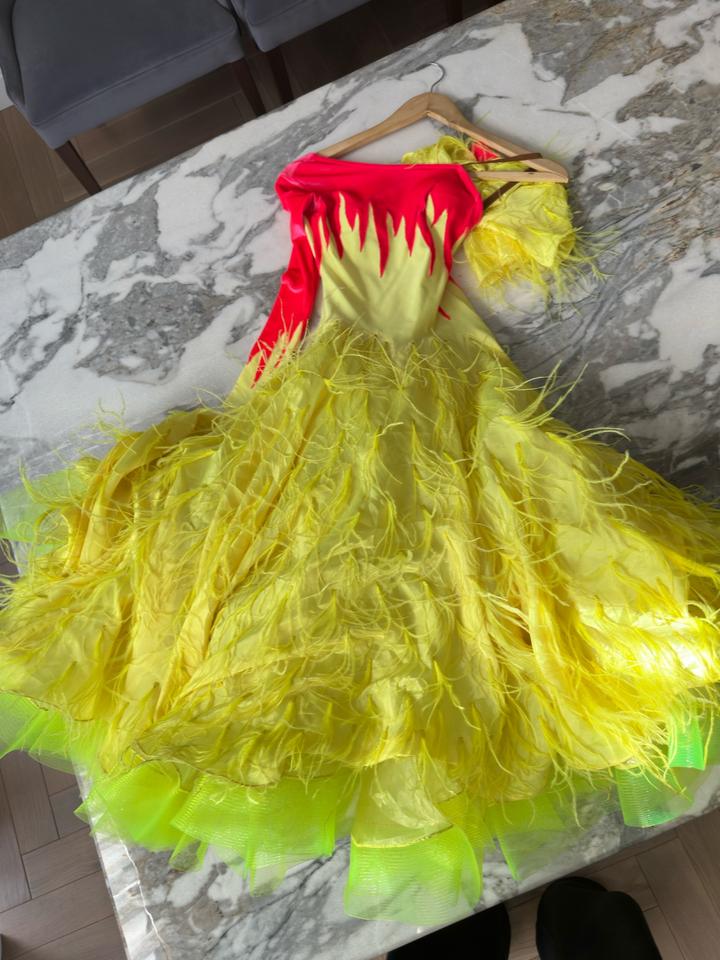 Бальное платье для стандарта