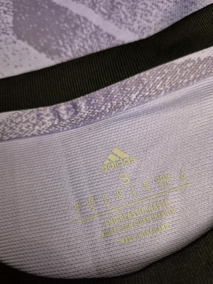 Adidas, форма Реал Мадрид, сезон 2022/23