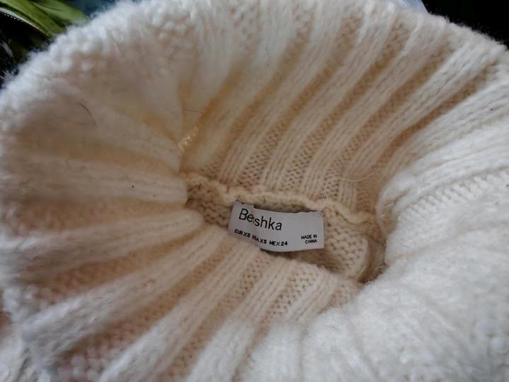 Объемный свитер