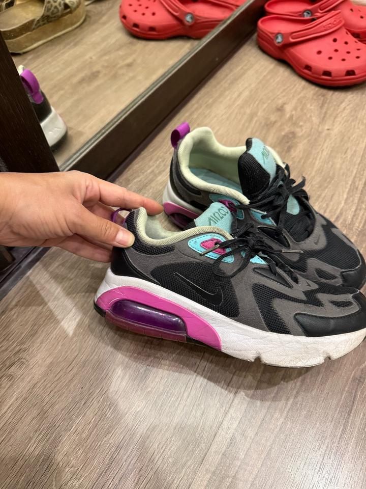 Кроссовки Nike