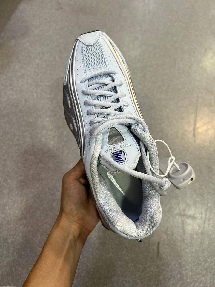 Кроссовки Nike