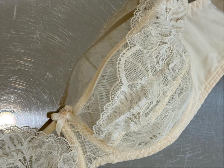 Бюстгальтер