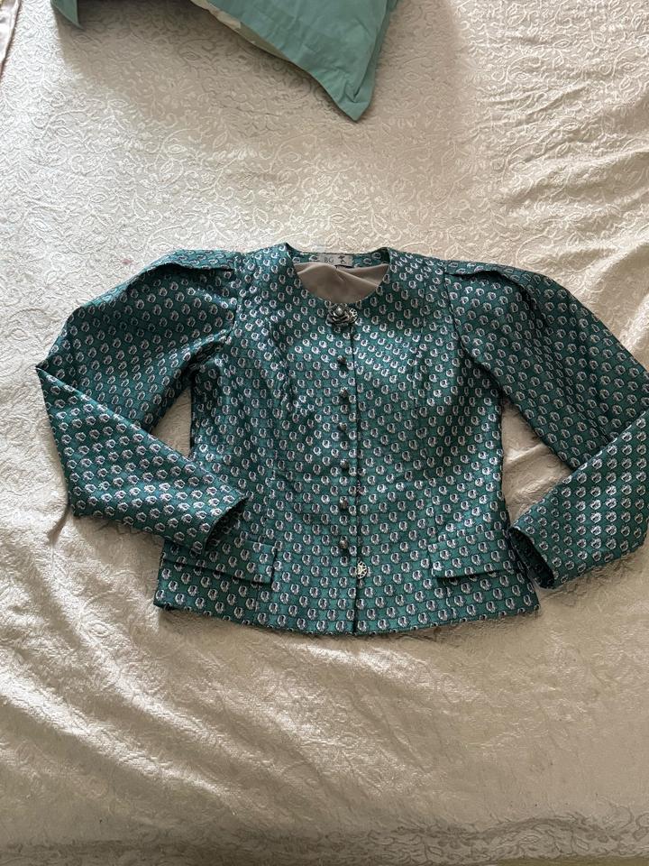 Жаккардовый костюм (жакет + юбка)