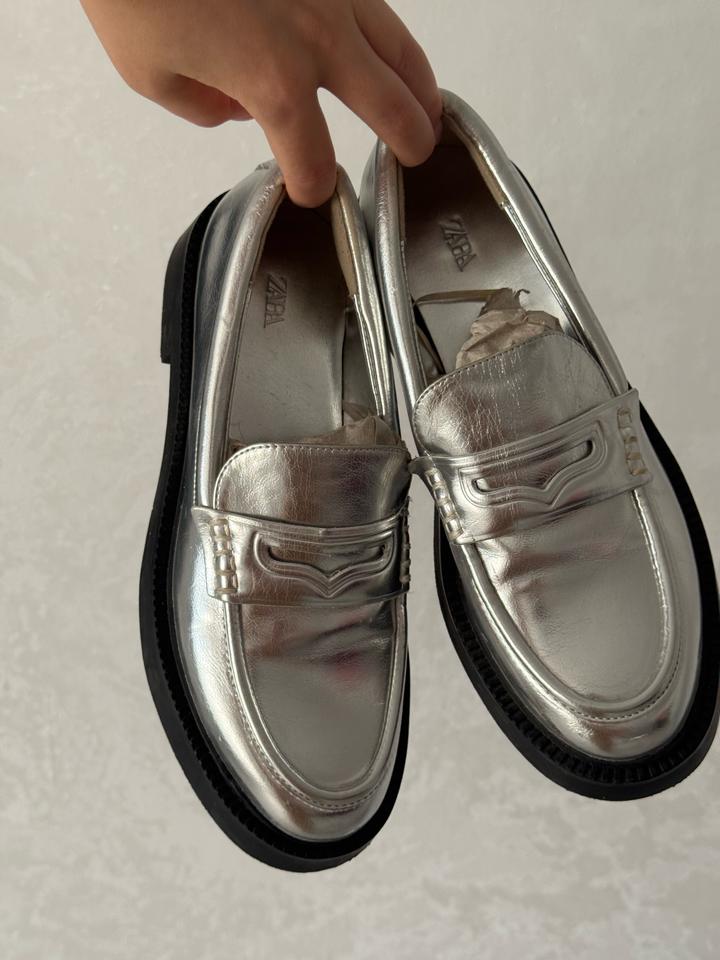 Лоферы Zara