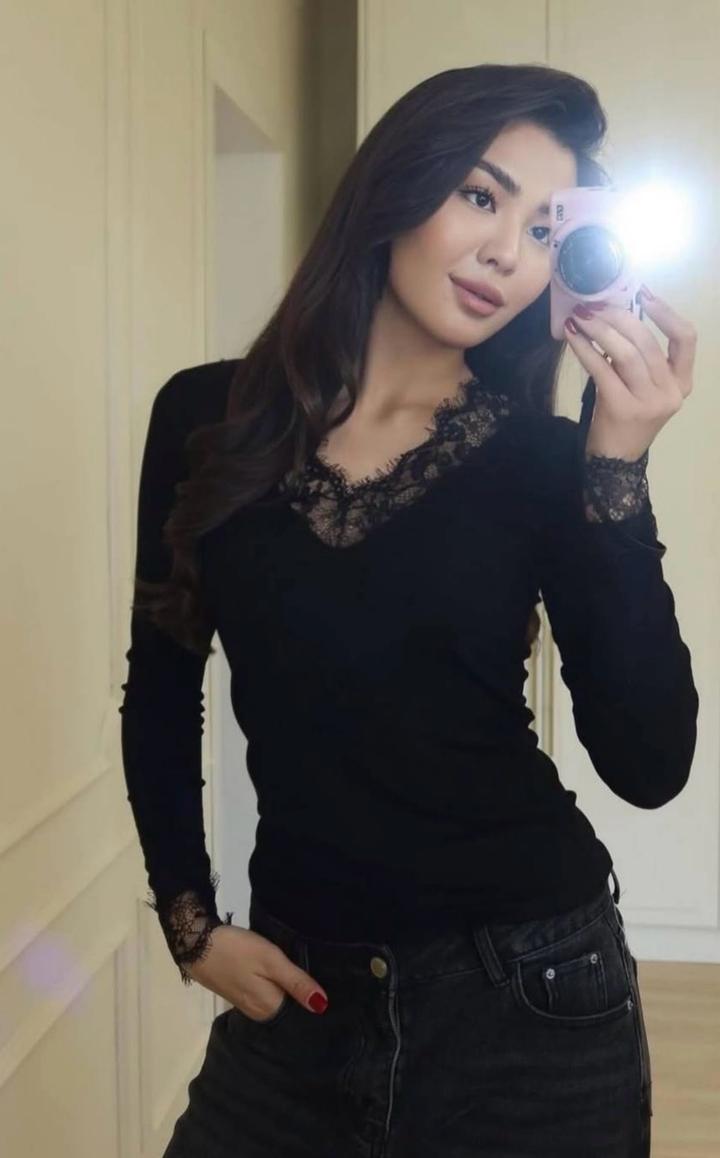 Белый и черный кофта