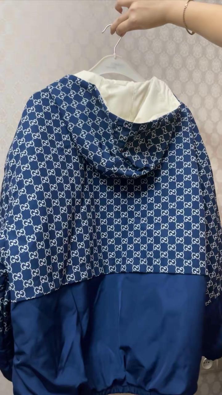 Новая курточка ветровка , теплая под гуччи унисекс