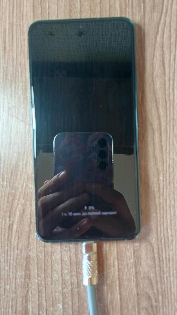 Продам Samsung s22 5g