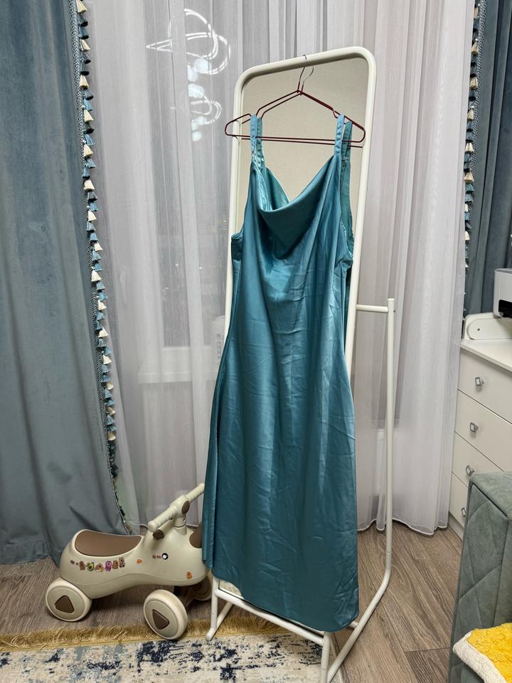 Платье вечернее