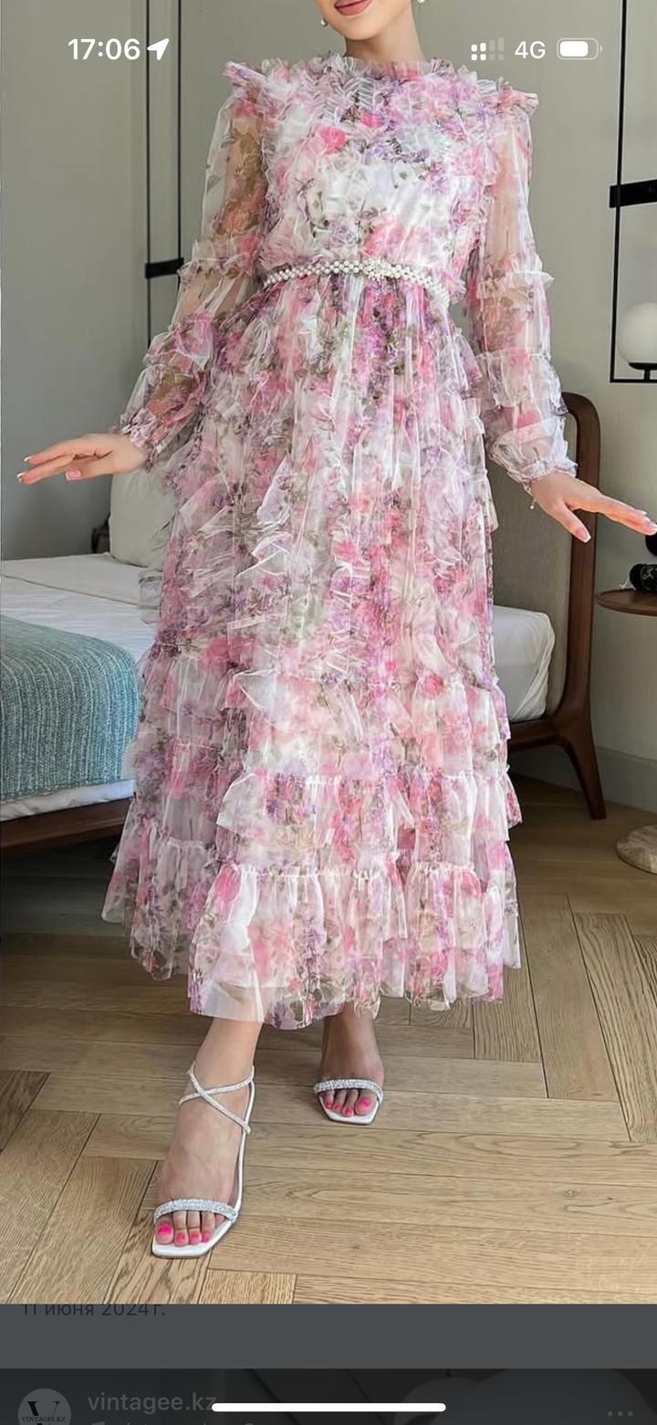 Двойка и платье