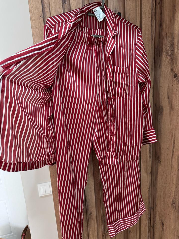 Пижама сатиновая H&M