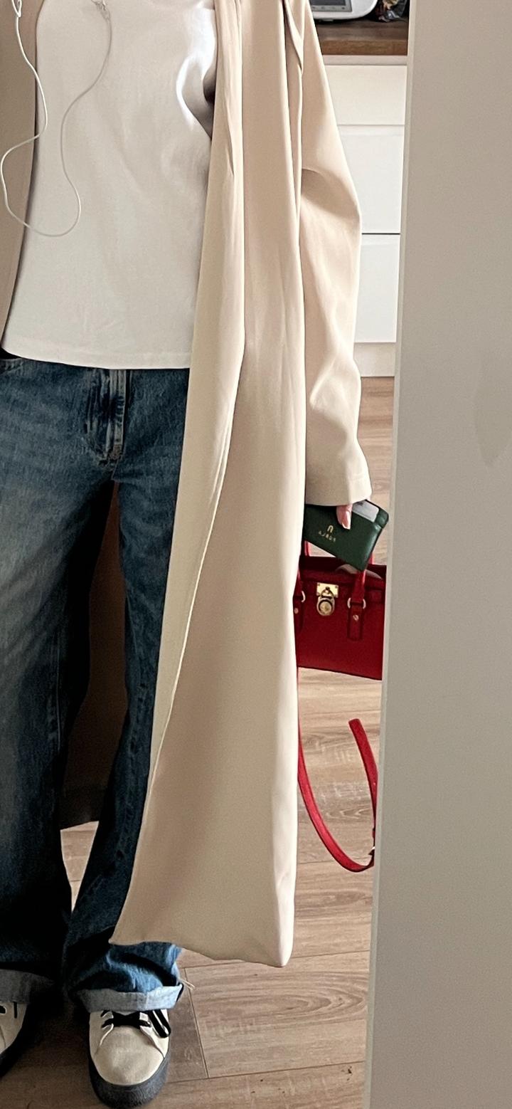 Сумка Michael Kors Hamilton XS Mini Satchel в ярком красном цвете.