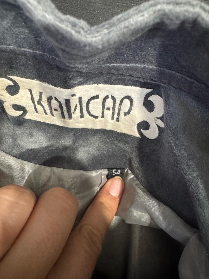 Пиджак в казахском стиле