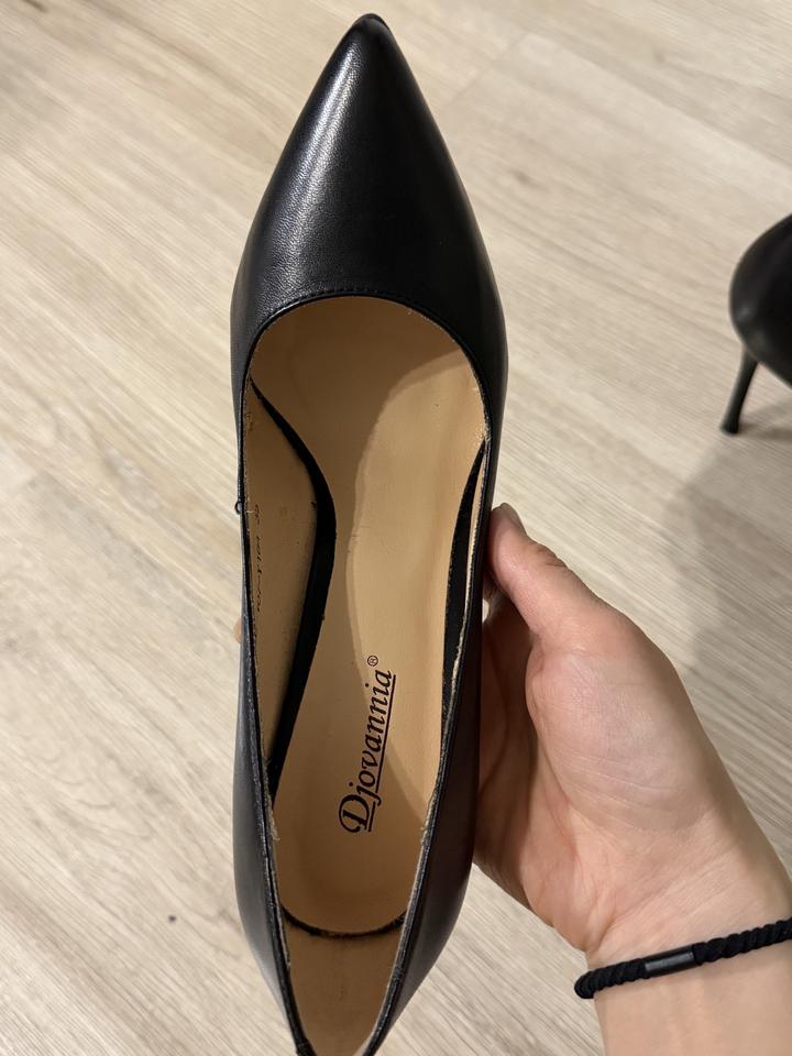 Туфли черные Djovannia
