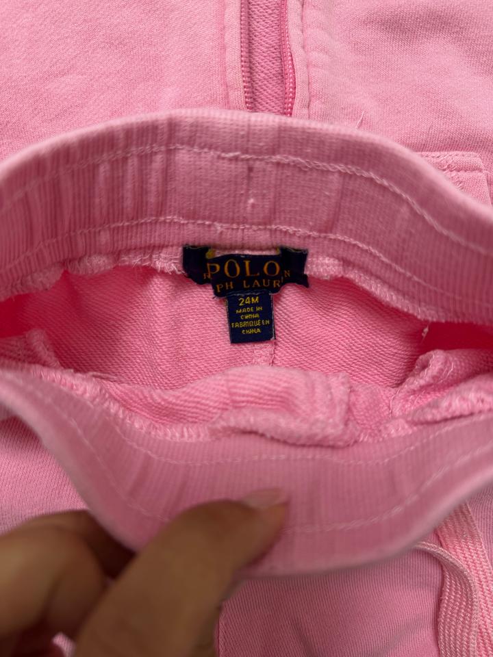 Розовая двойка