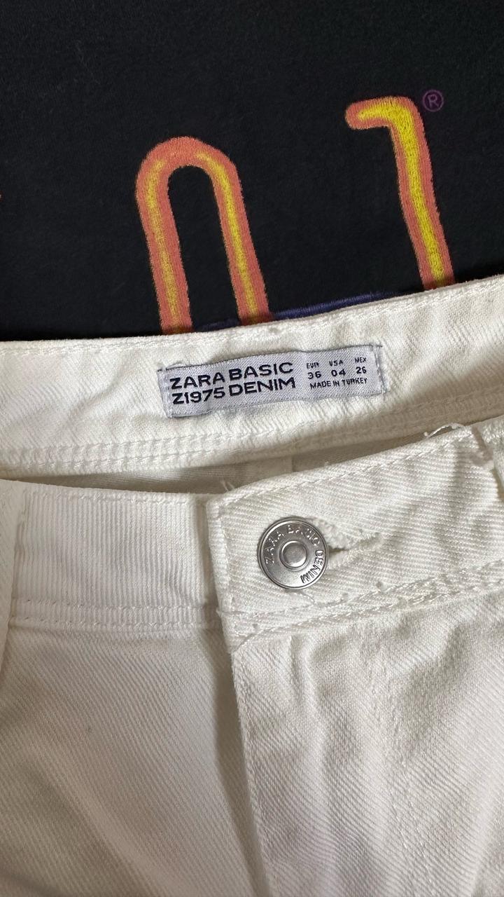 Белые джинсовые шорты Zara